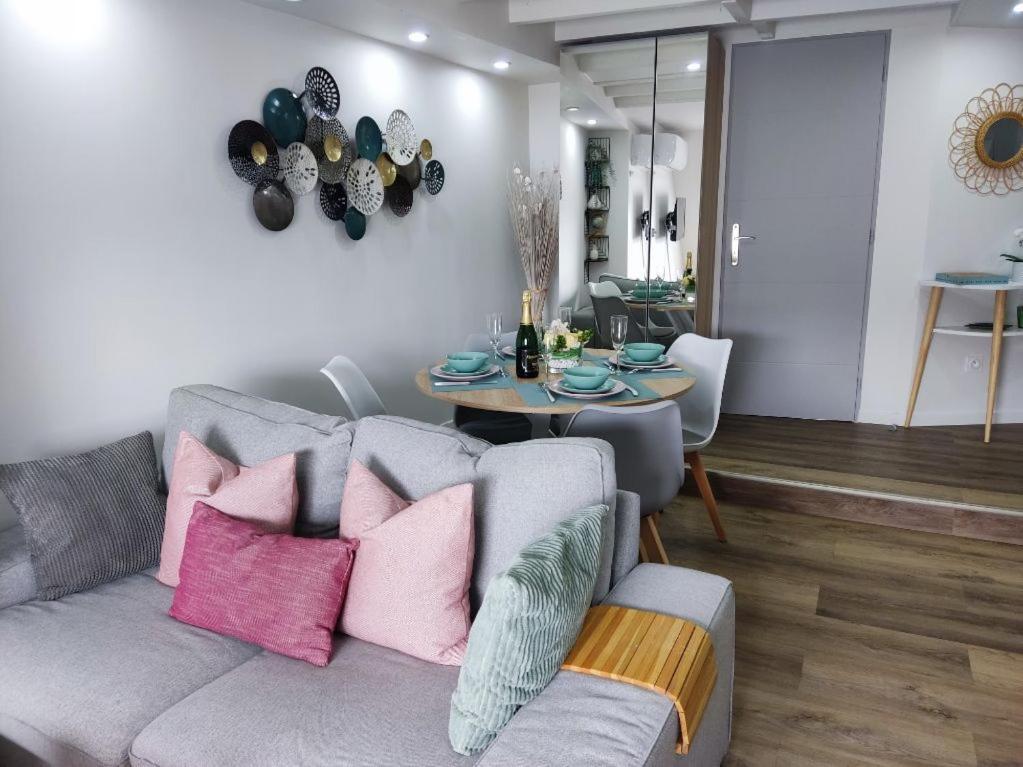 Comfortable Air-Conditioned T3 In The Heart Of Amboise With Parking Space المظهر الخارجي الصورة